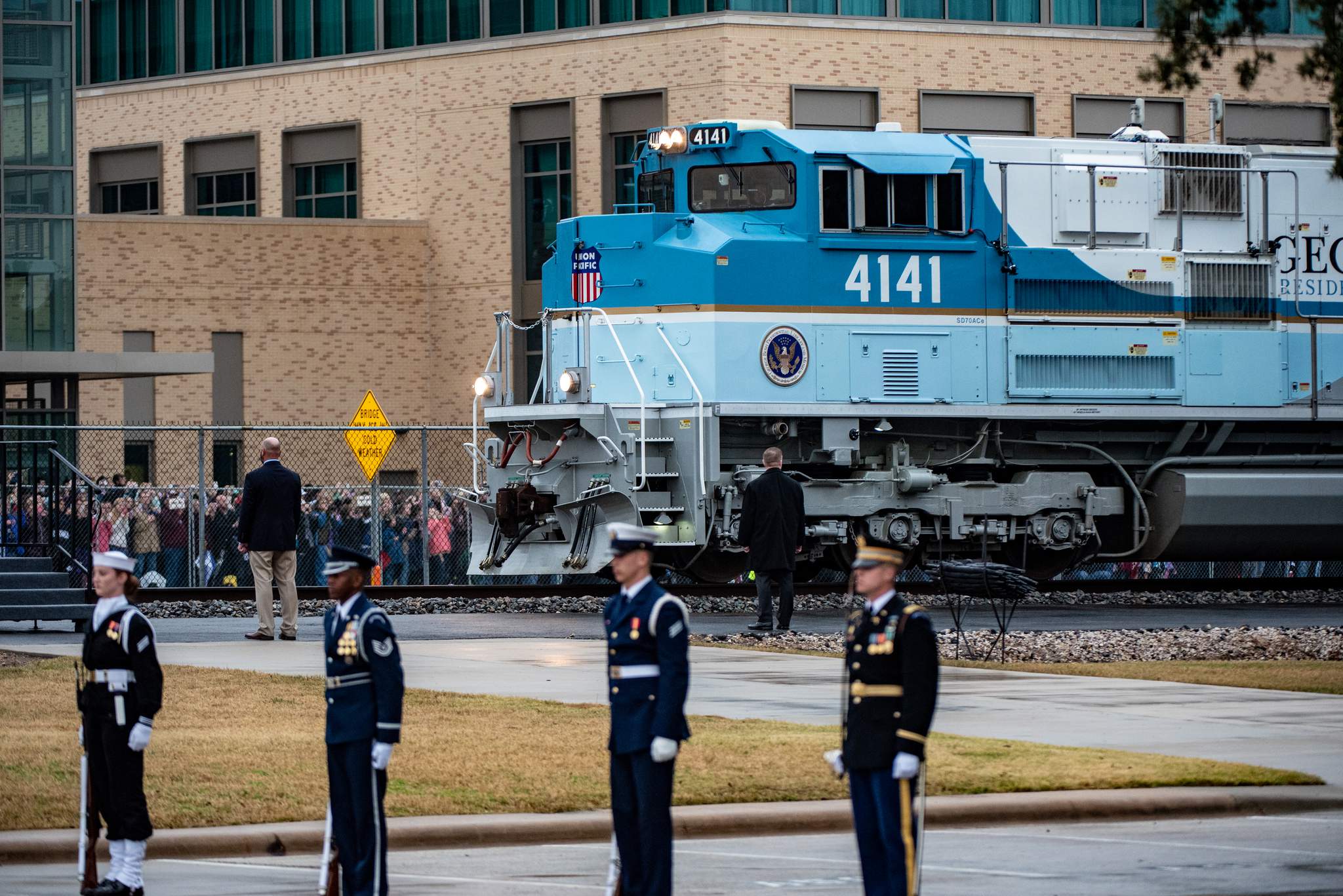 Train honoring Bush returns to his Texas library for exhibit
