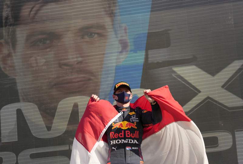 Superb Verstappen thrills home crowd to win Netherlands GP
