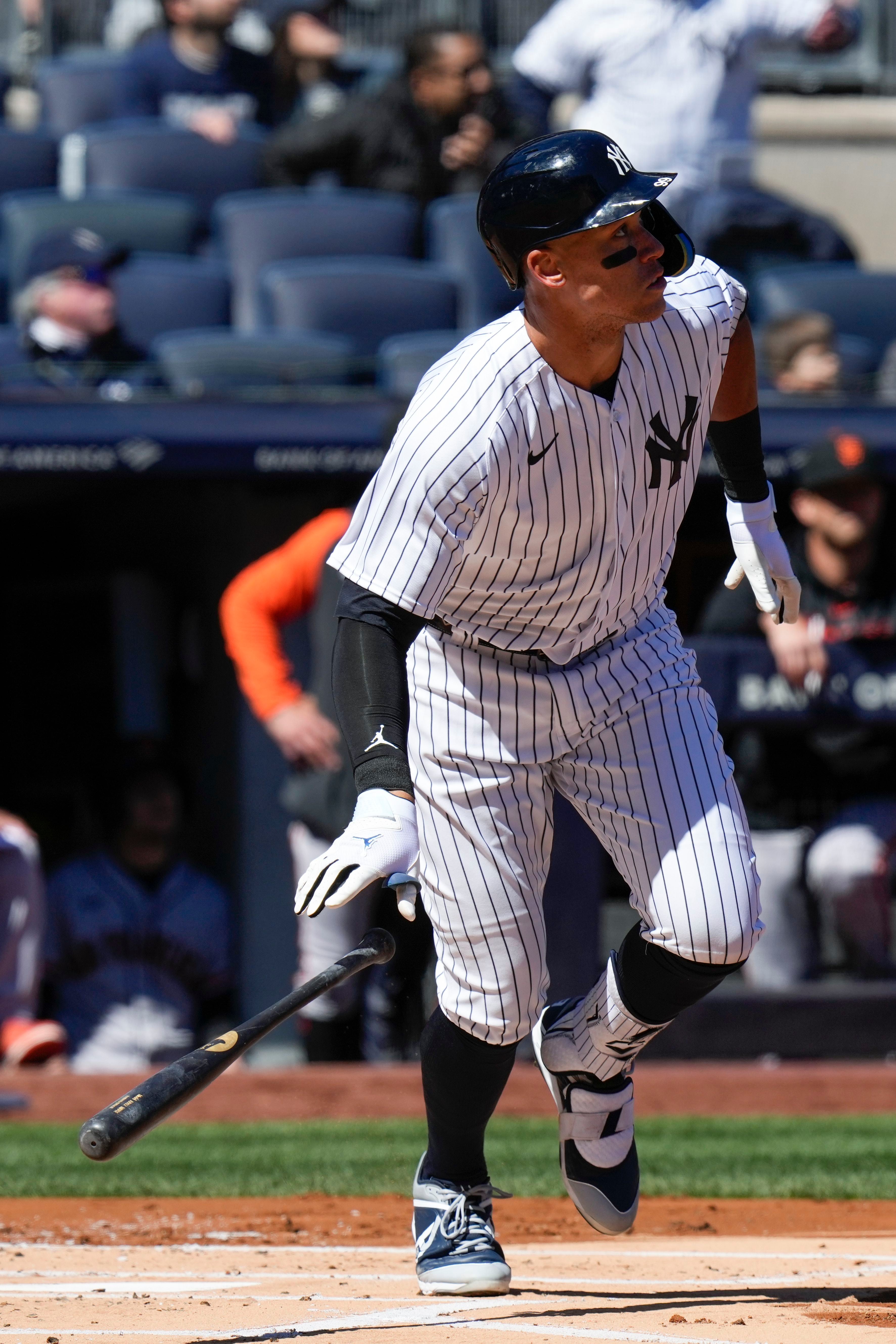 Yankees' Aaron Judge homers on first swing of 2023 MLB season following  record-breaking year