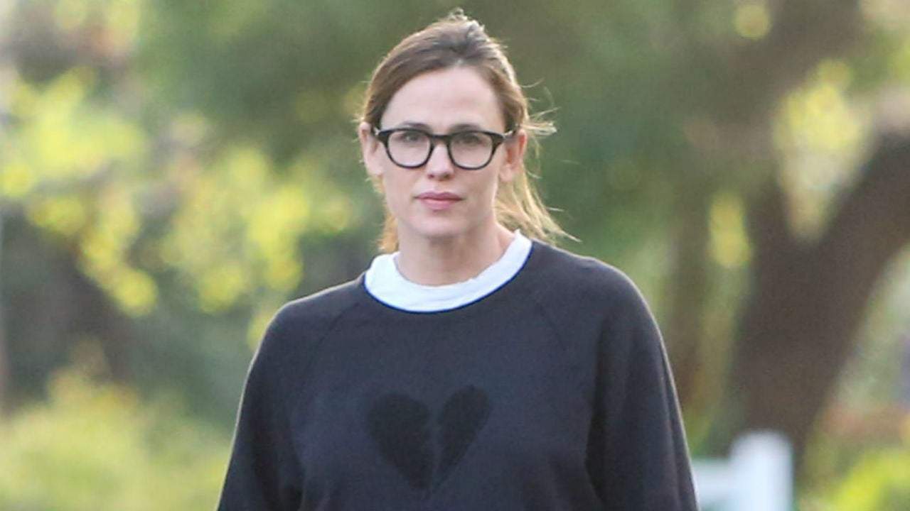 Jennifer Garner Offers Encouragement to Fan Who Recently Split From Her Husband