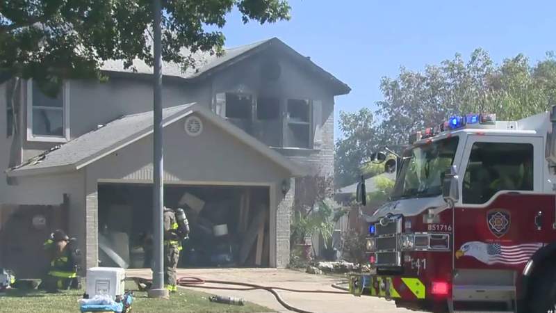 12-year-old rescues grandmother, pet from house fire on far West Side