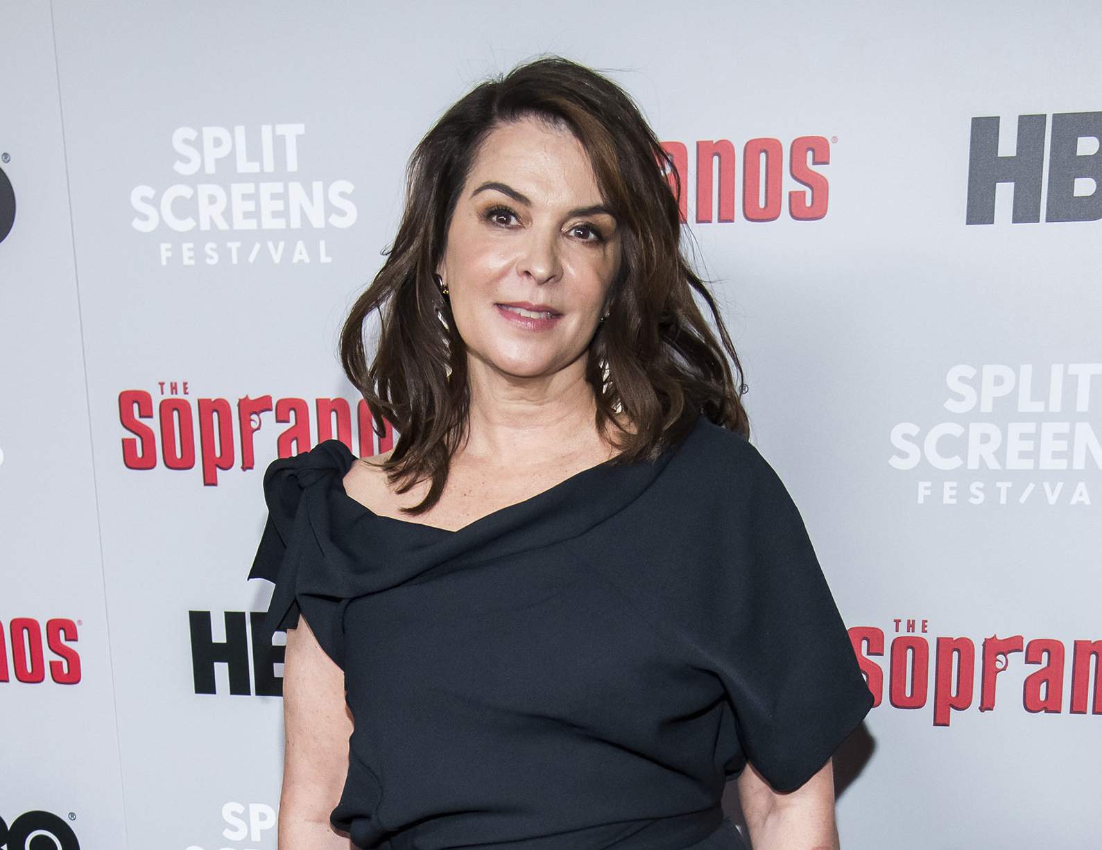 'Sopranos' actress says Weinstein raped her in the mid-1990s1589 x 1226