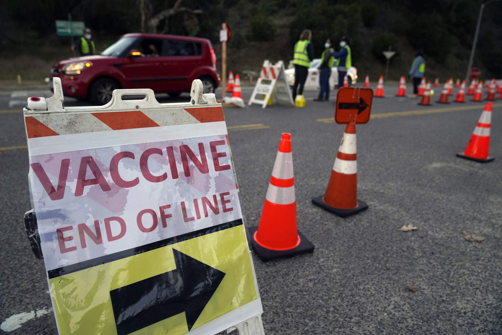 US won't make immigration arrests at virus vaccination sites