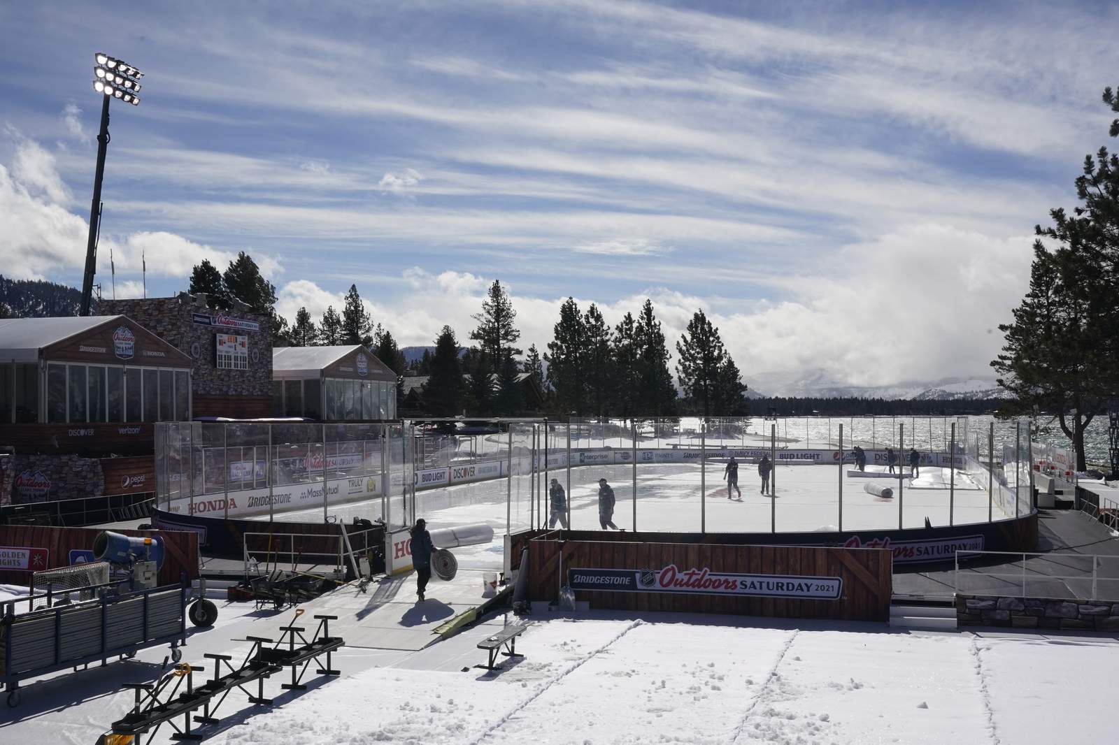 Tahoe setting is 'mic drop' moment for outdoor NHL games