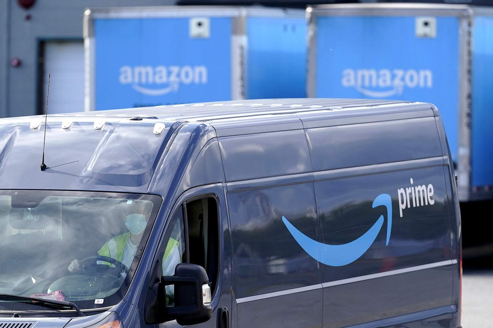 Amazon plans new distribution center near San Antonio airport
