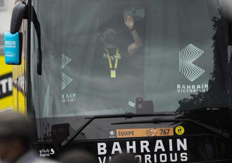 Police raid Bahrain Victorious team at Tour de France
