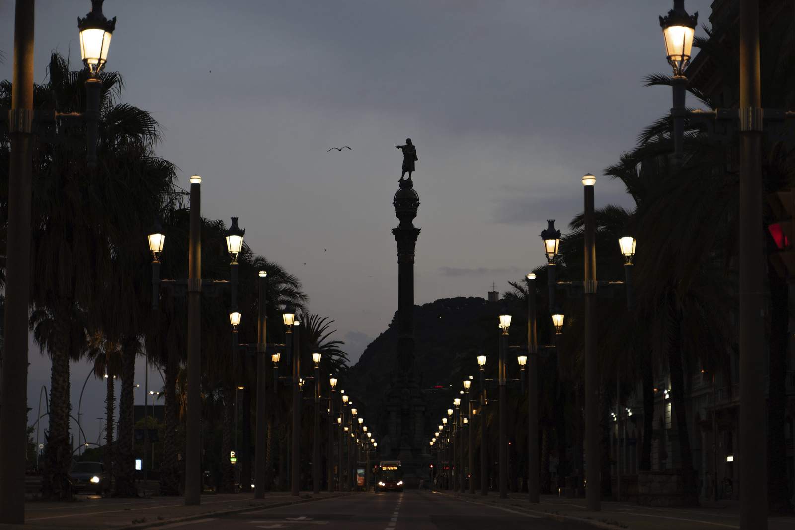 AP Interview: Barcelona mayor wants Columbus statue debate