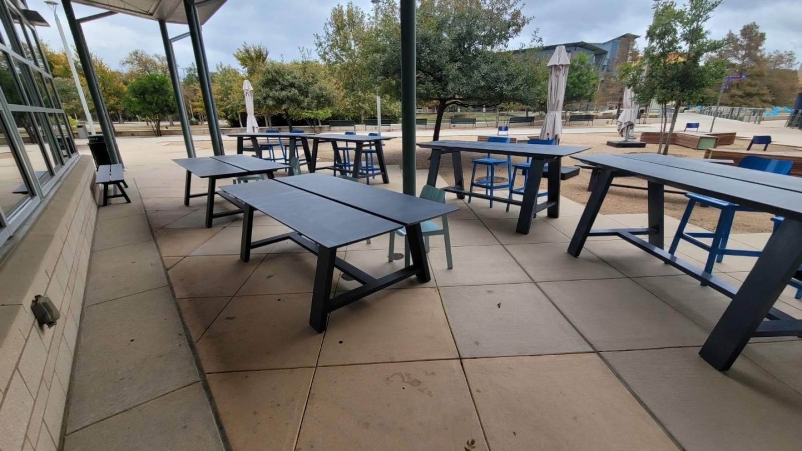 Northwest Vista College using pop up outdoor classrooms to help keep students safe