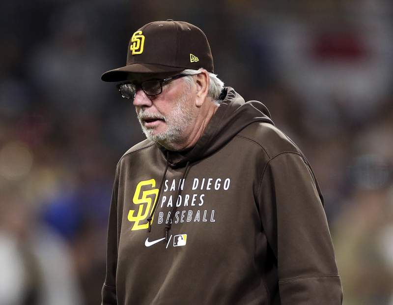 Slumping Padres fire pitching coach Larry Rothschild