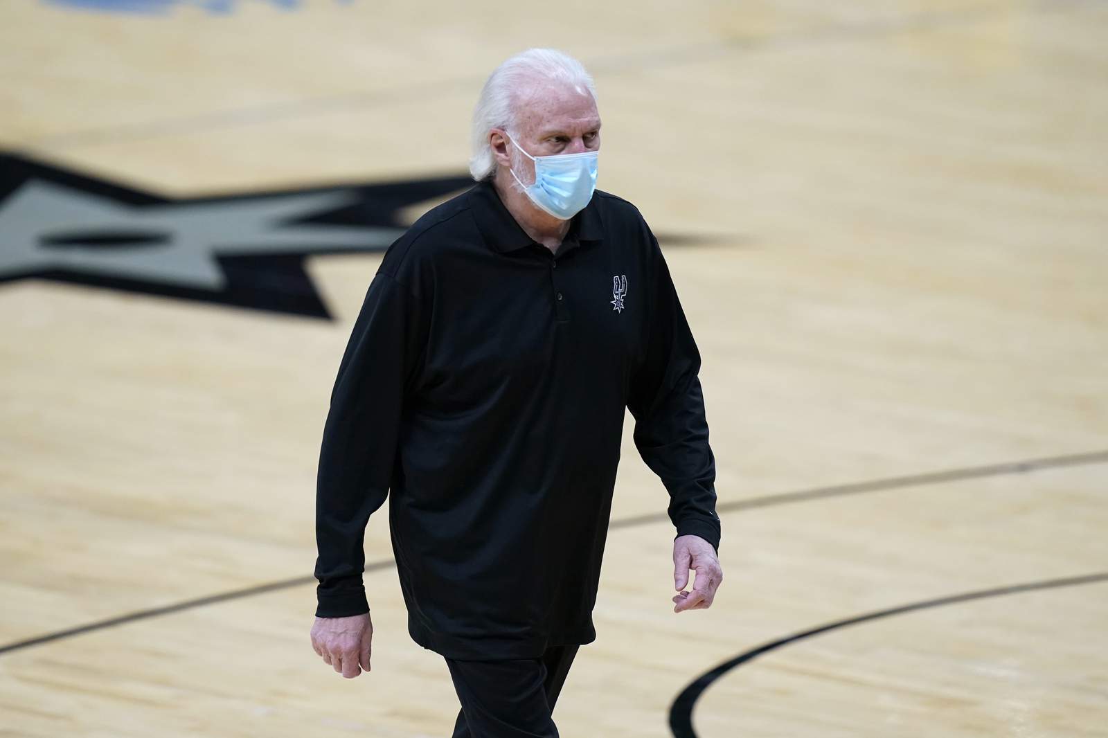 Spurs to require masks for fans; Popovich blasts Abbott’s decision, calling it ‘mystifying’ and ‘ignorant’