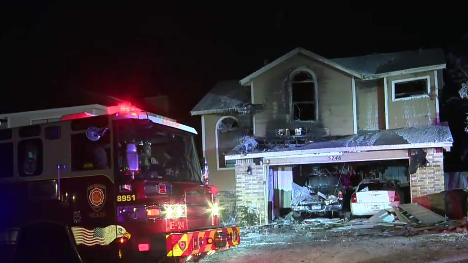 Icy conditions a challenge for San Antonio firefighters responding to fire at Northeast Side home overnight