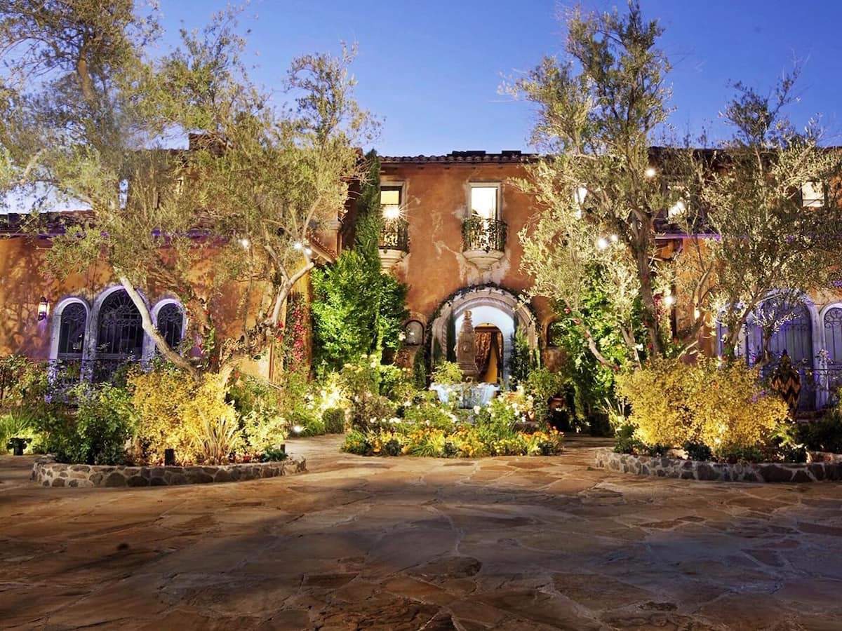 Looking for love? ‘The Bachelor’ mansion is now up for rent on Airbnb