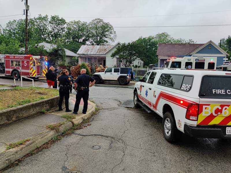 Kitchen fire causes $15K in damage to East Side home, SAFD says