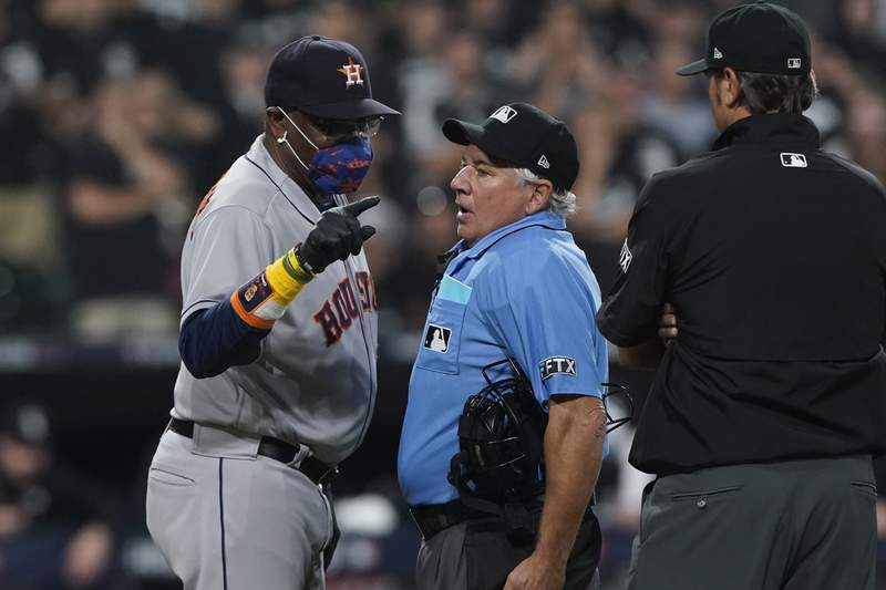 Astros dismiss sign-stealing implications by Chisox pitcher