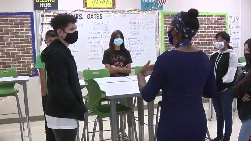 SAISD issues mask mandate for students, staff; vaccine mandate for staff