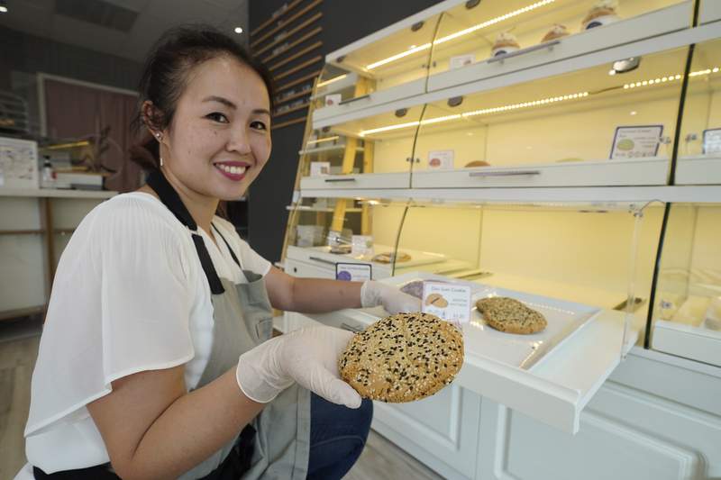 New Asian American bakeries find bicultural sweet spot