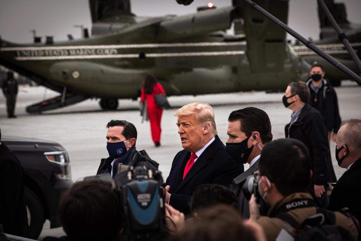 In his first public appearance since Capitol riot, Trump visits Texas border to tout wall construction