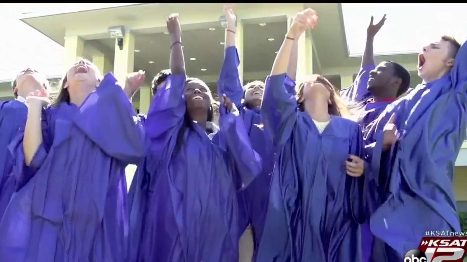 San Antonio high school seniors looking forward to in-person graduation ceremonies