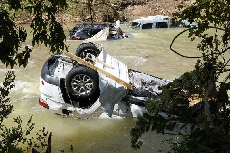 Tennessee floods tear 7-month-old twins from father's arms