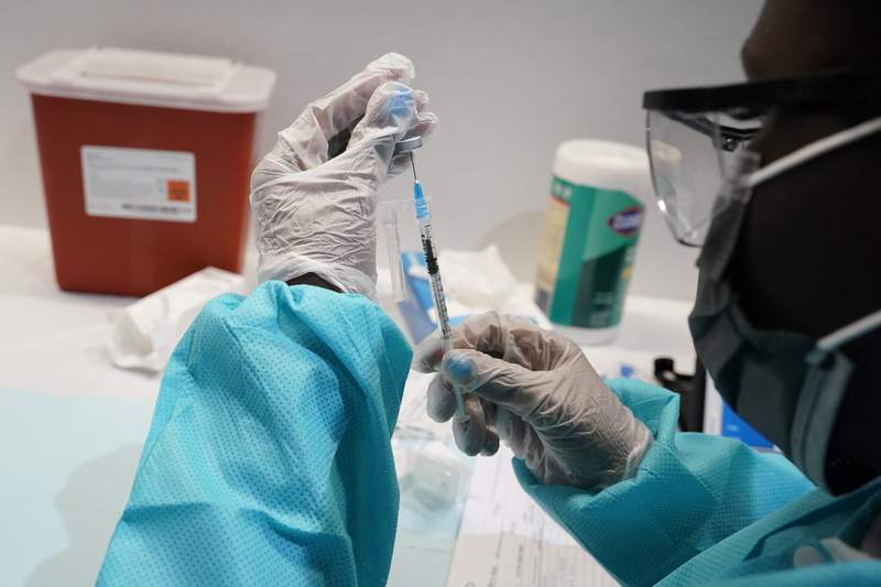 AP-NORC poll: Most unvaccinated Americans don’t want shots