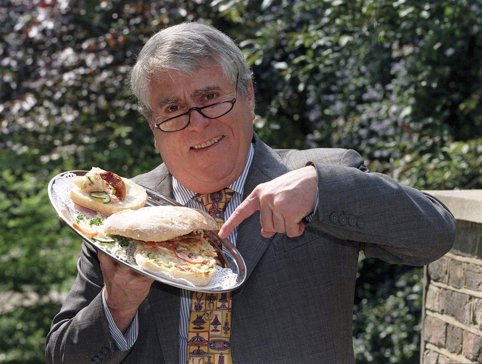 Albert Roux, major influence on UK dining habits, dies at 85
