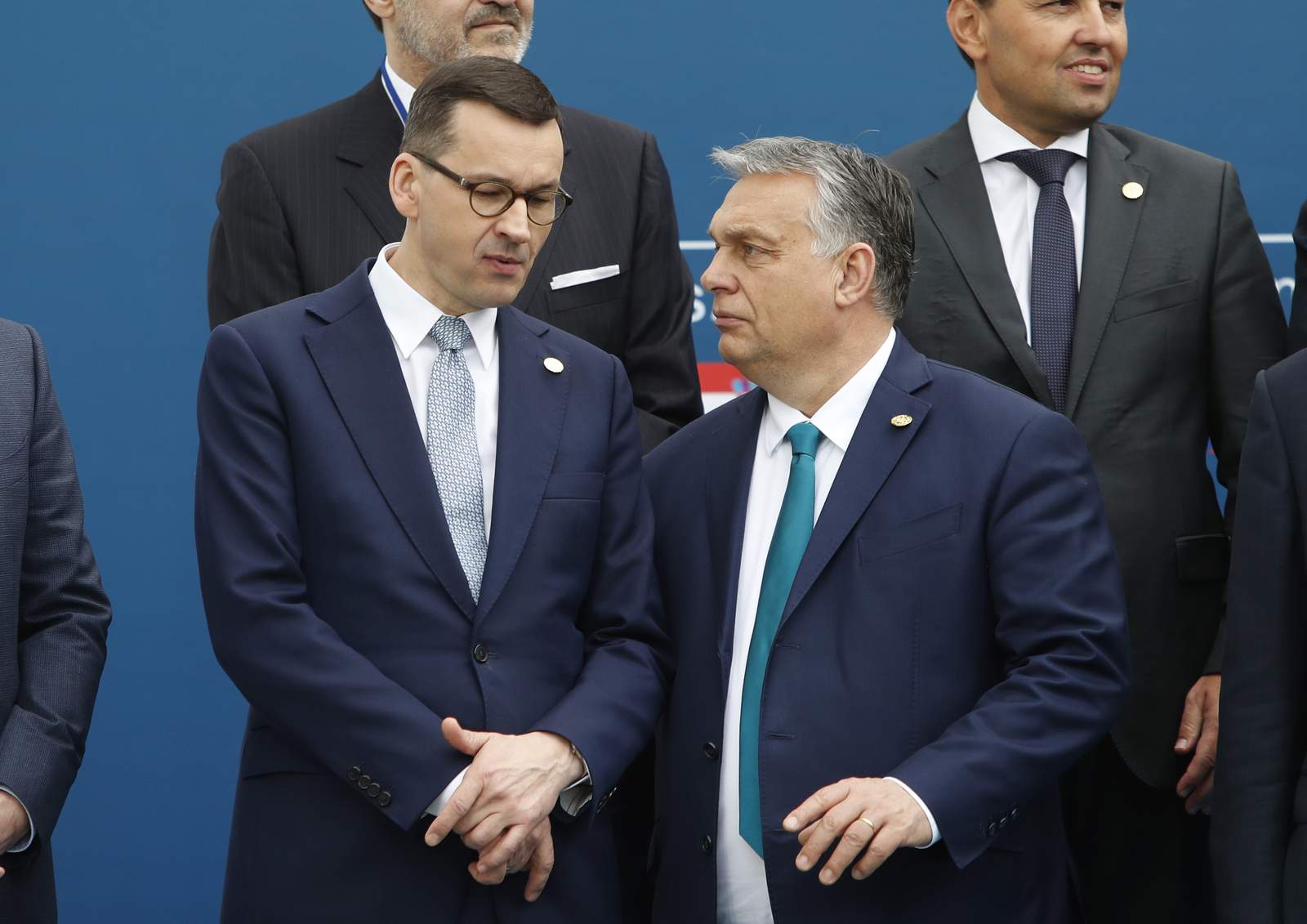 Pressure mounts on Hungary, Poland to unlock EU stimulus