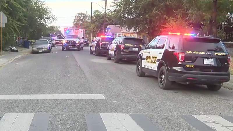 San Antonio police find man fatally shot on West Side street