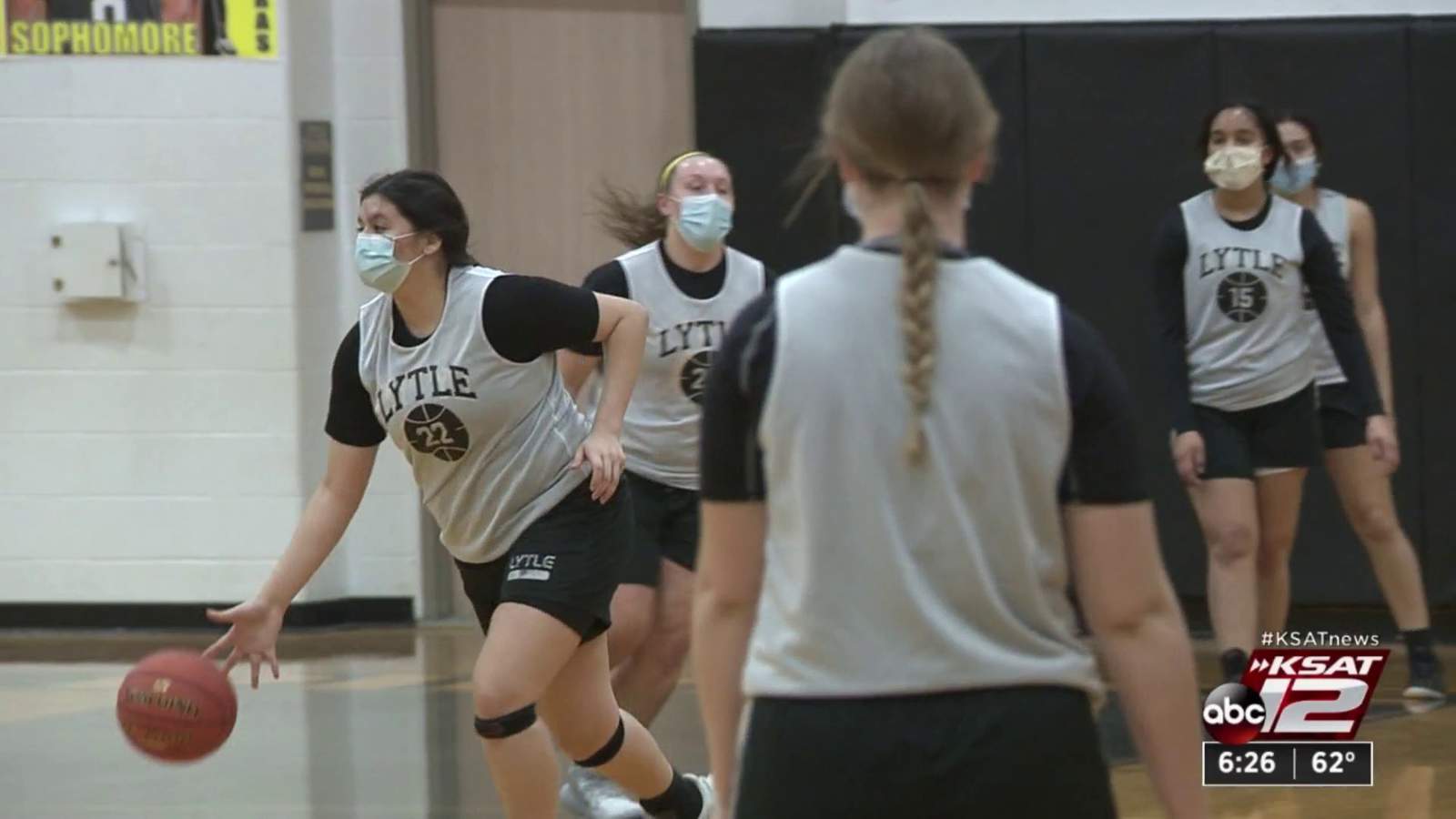 Lytle Lady Pirates looking to finish season undefeated in district