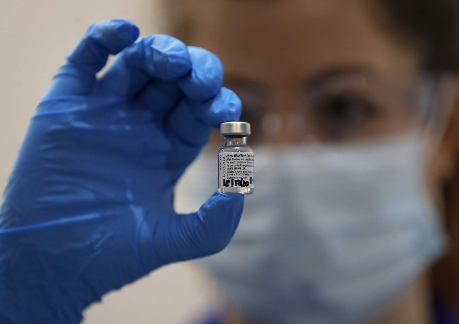 Survey shows Texans’ confidence in COVID-19 vaccine nearly doubled in recent months