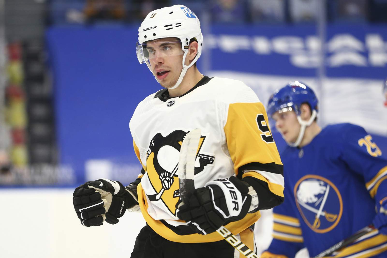 Penguins jump into 2nd in East with 3-2 win over Sabres