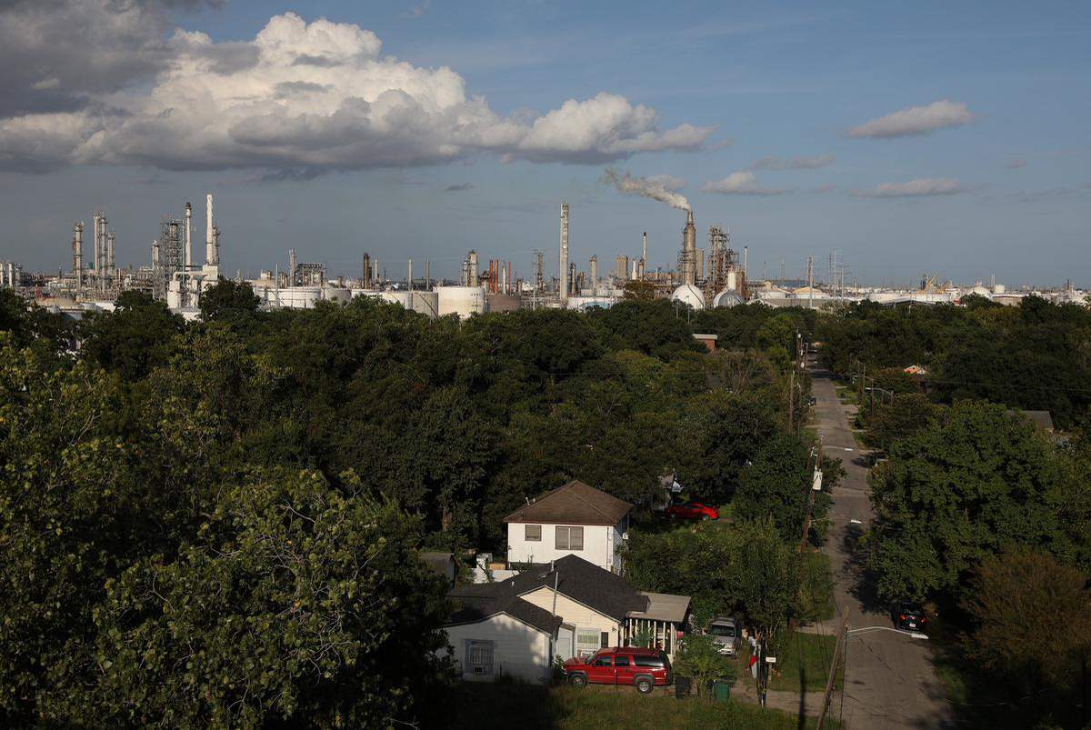 Environmental groups allege Texas rubber-stamped industrial plants’ pollution — and that the EPA looked the other way