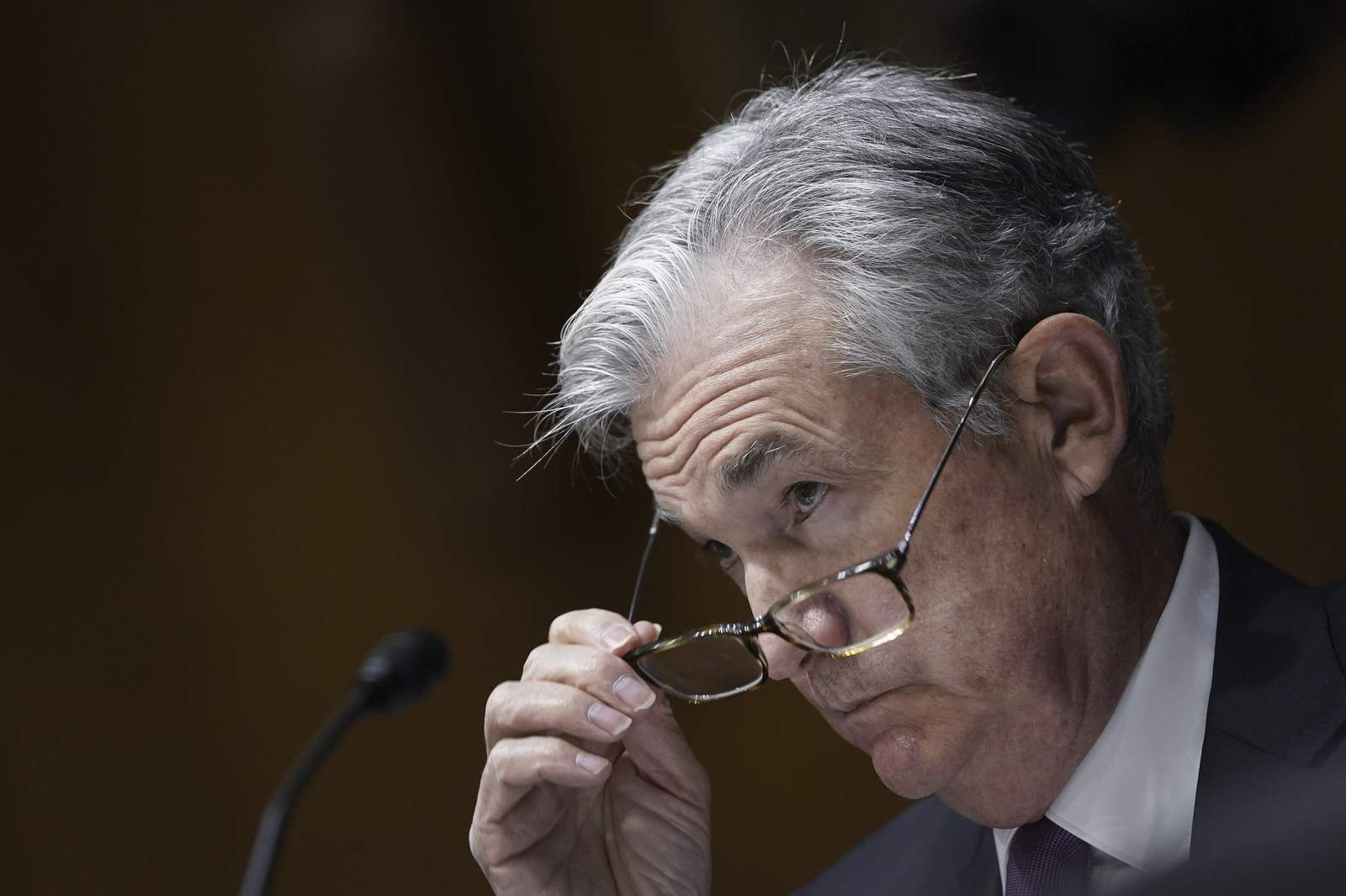 Fed confronts a shaky US economy that likely needs more help