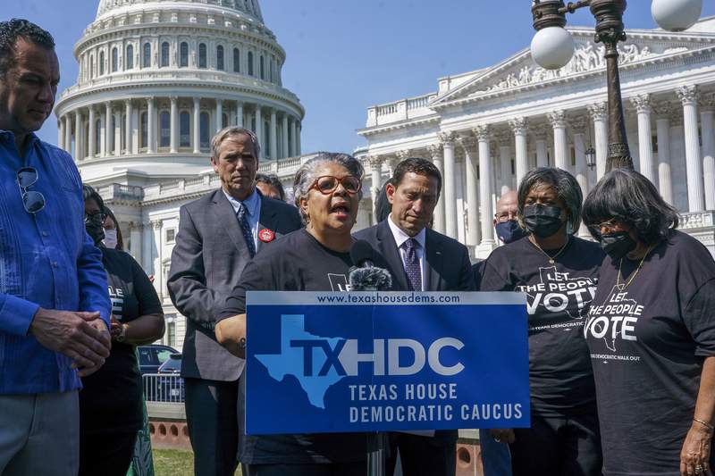 More Texas Democrats return, but not enough to end holdout