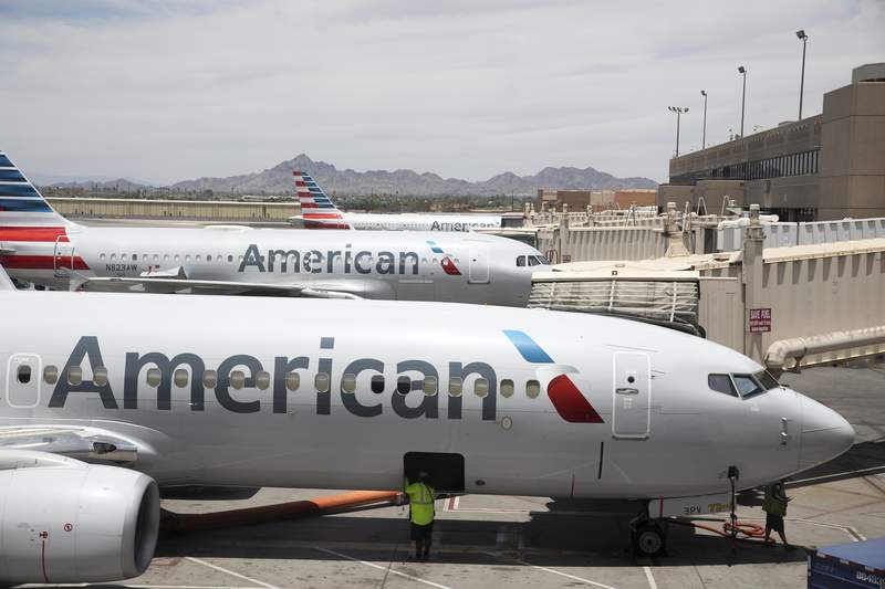 American Airlines cancels over 1,500 flights Halloween weekend, reports say