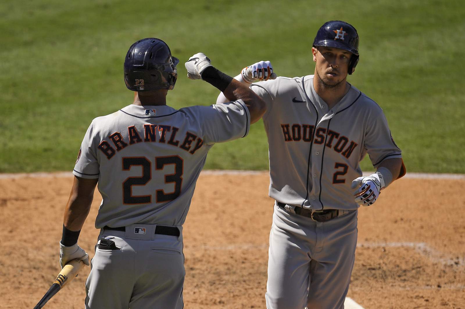 Bregmans 11th-inning RBI sends Astros past Angels, 6-5