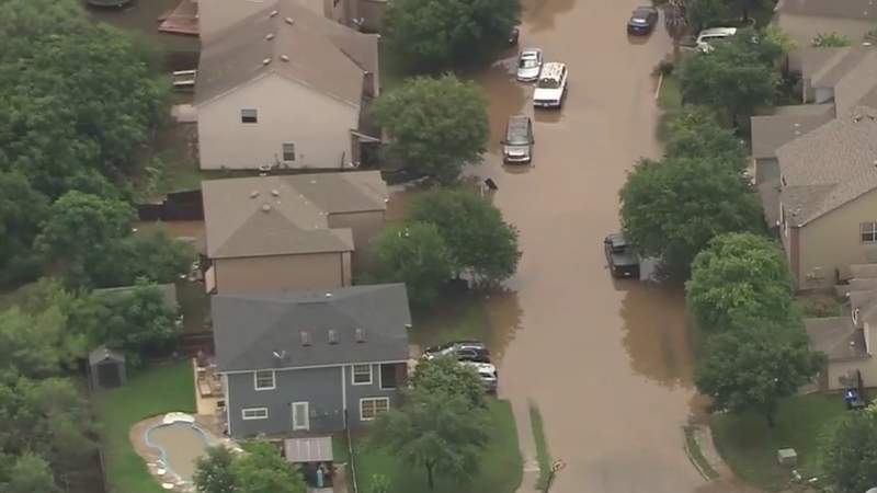 Homeowners trapped in their homes by floodwaters describe stressful situation, aftermath
