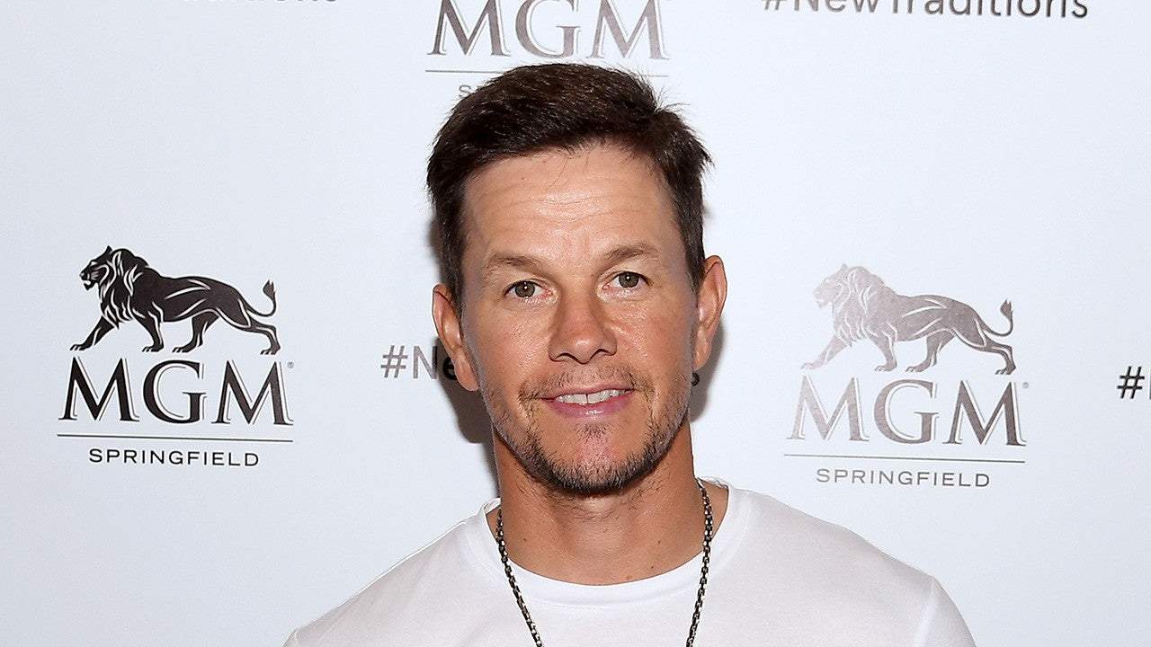 Mark Wahlberg donates 1.3 million face masks to students, teachers in San Antonio and other US cities