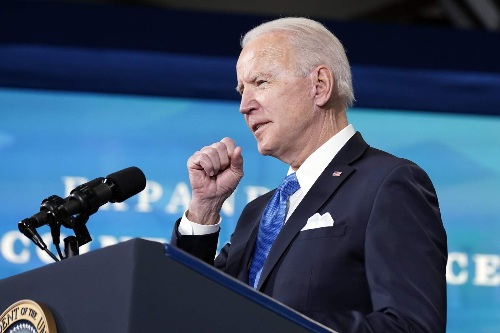 Biden immediately begins selling virus aid plan to public