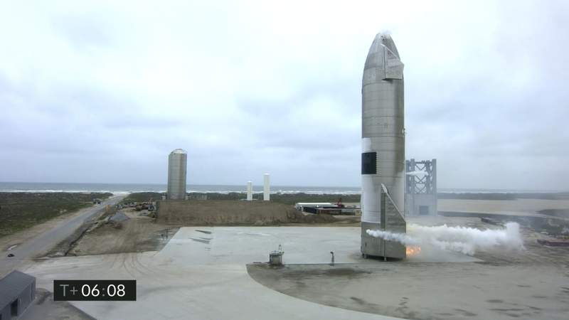 SpaceX launches, lands Starship in 1st successful flight from South Texas base