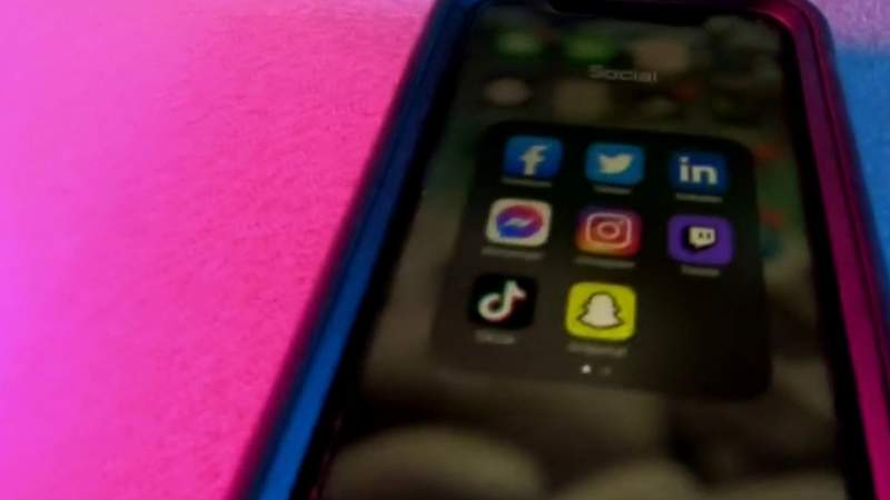 You can win $2,500 to delete social media apps for 25 days