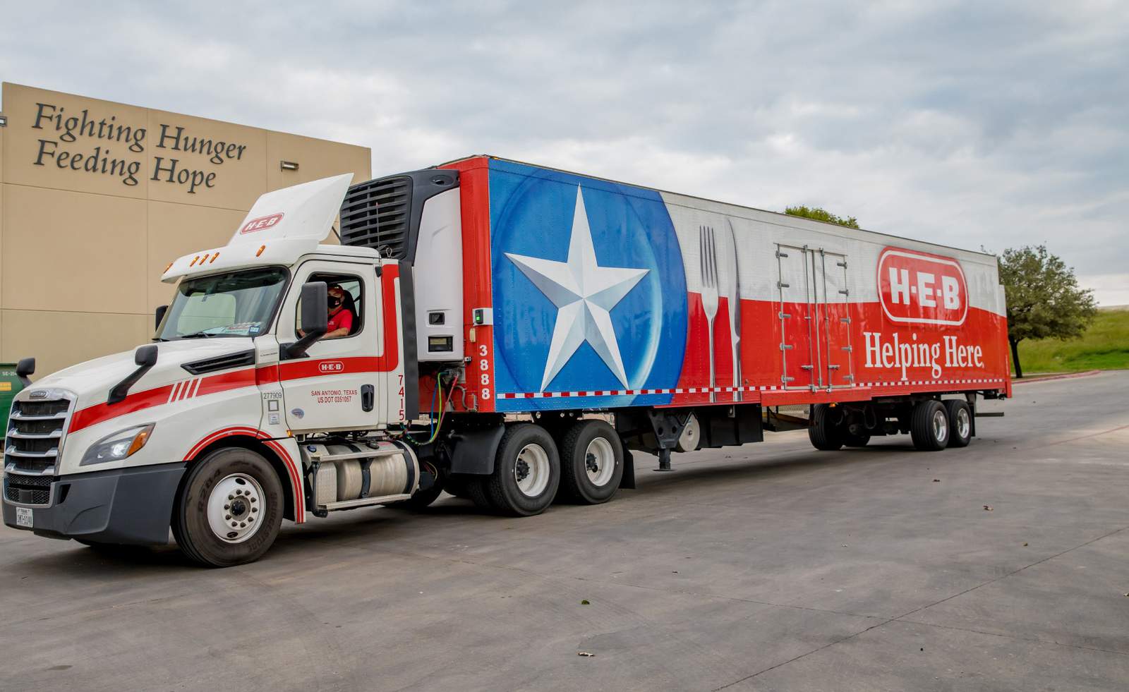 H-E-B to donate $1 million to Texas food banks