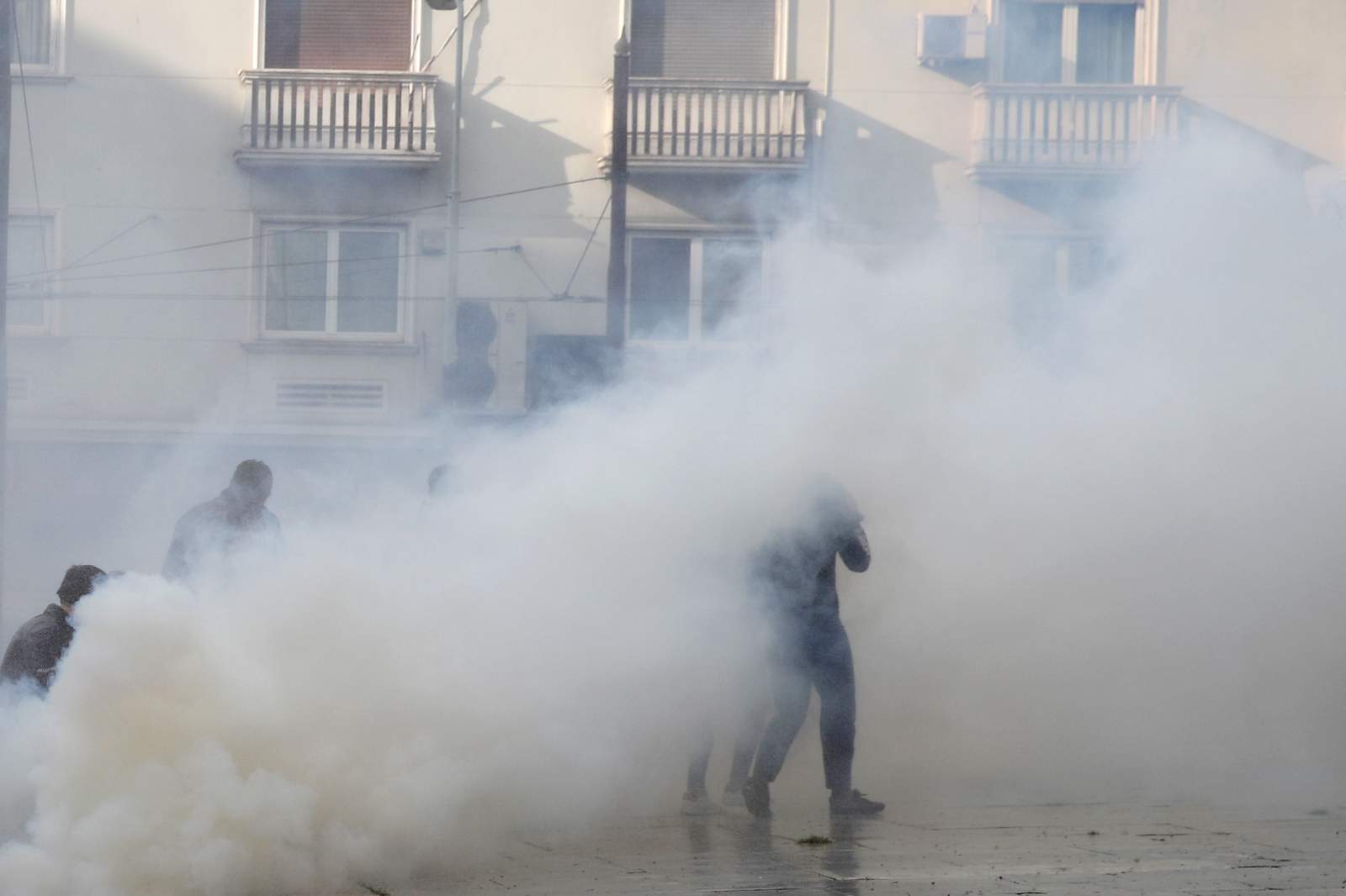 Police fire tear gas to break up banned gatherings in Greece
