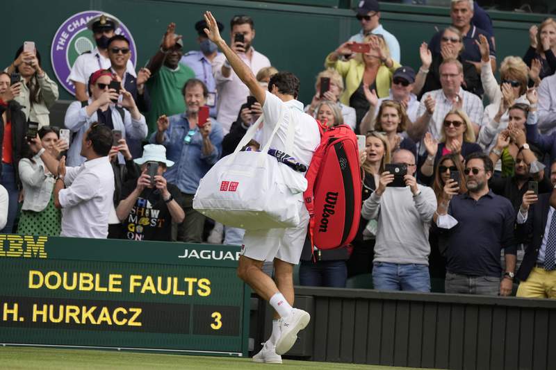 8-time Wimbledon champ Federer loses quarterfinal to Hurkacz