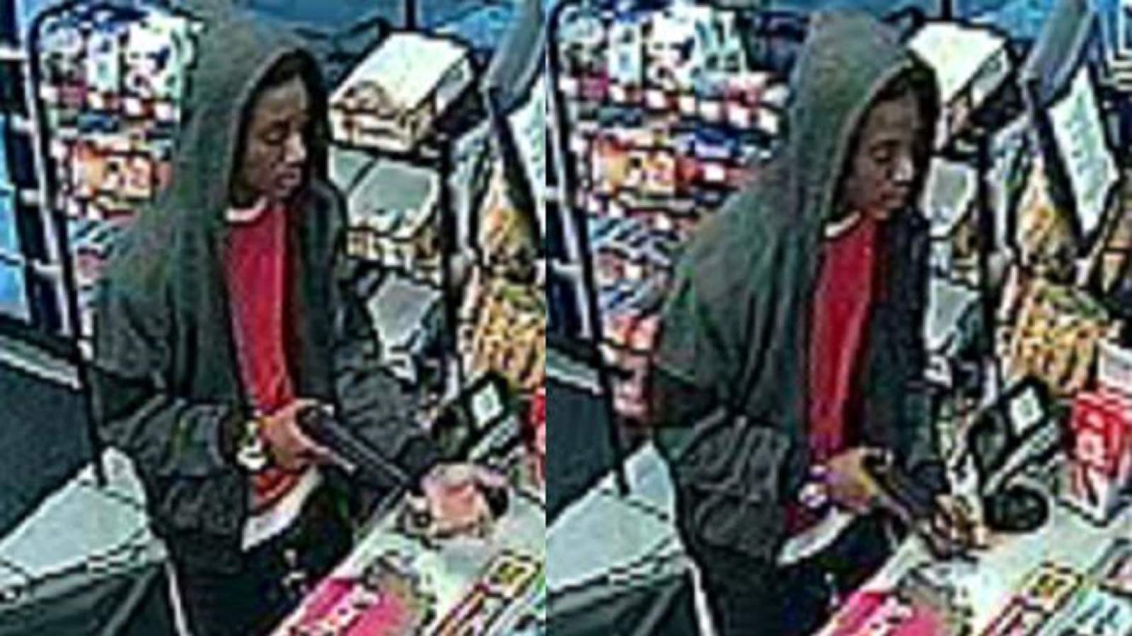 Man wielding handgun steals cash from South Side Circle K, police say