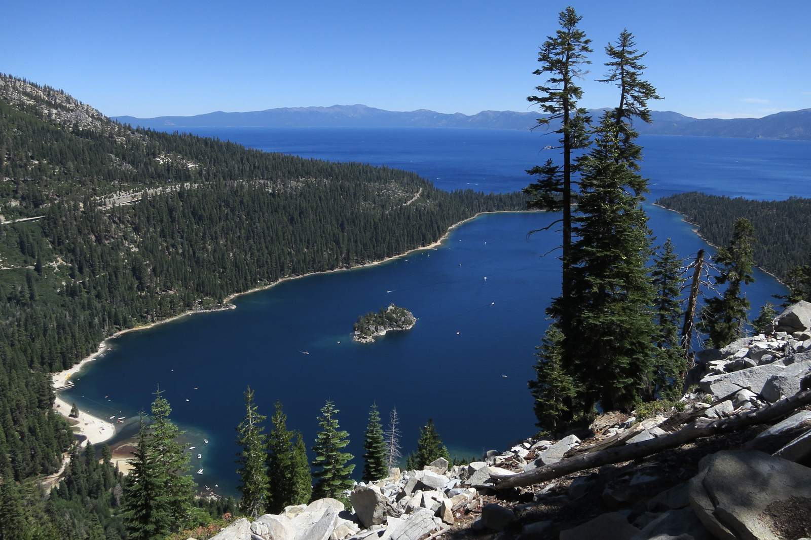Texas woman drowns after falling off boat in Lake Tahoe