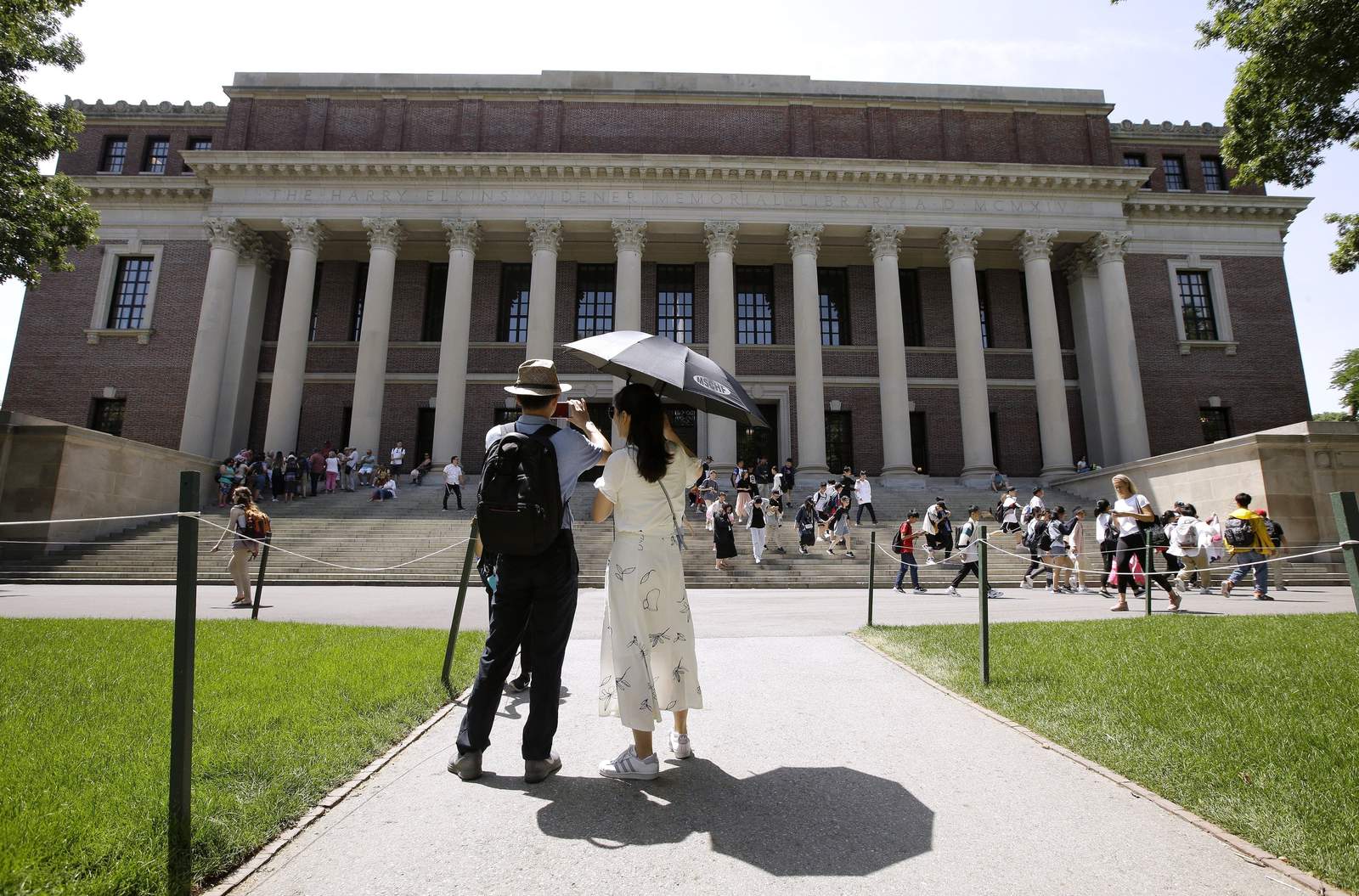 Judges scrutinize suit's claims in Harvard racial bias case