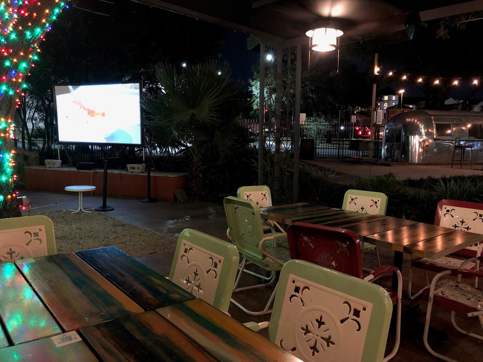 San Antonio restaurant launches outdoor movie nights