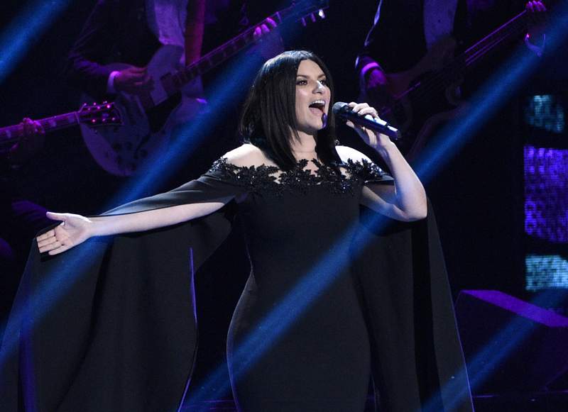 Laura Pausini is ready to sing at the Oscars