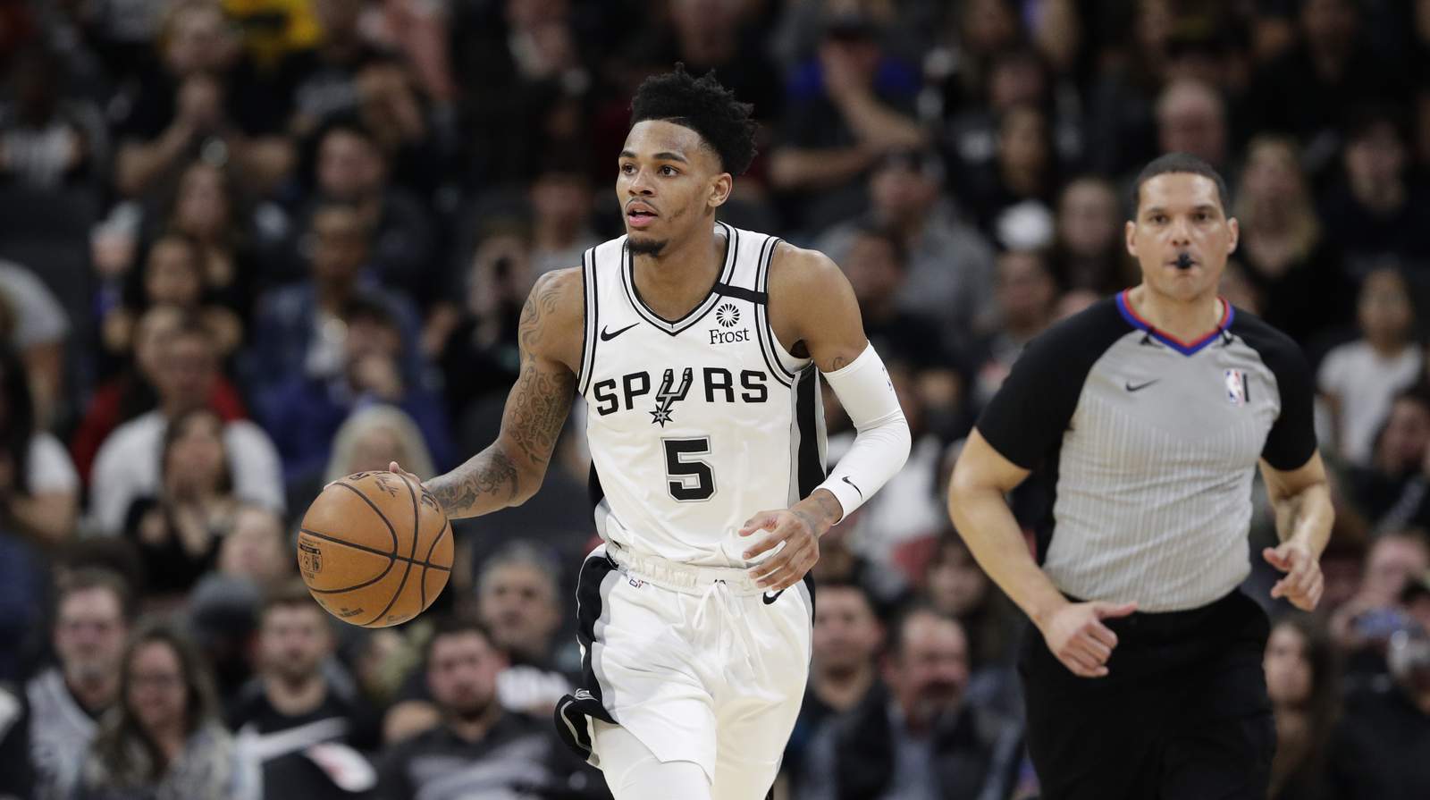 Spurs Dejounte Murray opens up about tough upbringing, being labeled a gang member during NBA draft