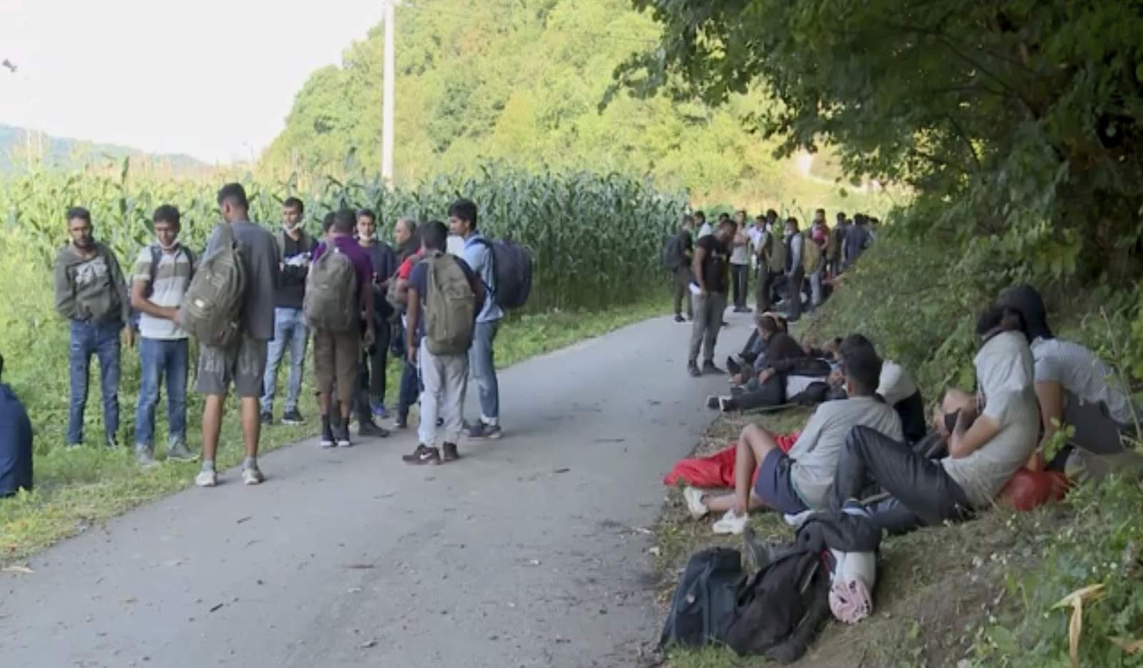 Migrants at center of political tug-of-war in divided Bosnia